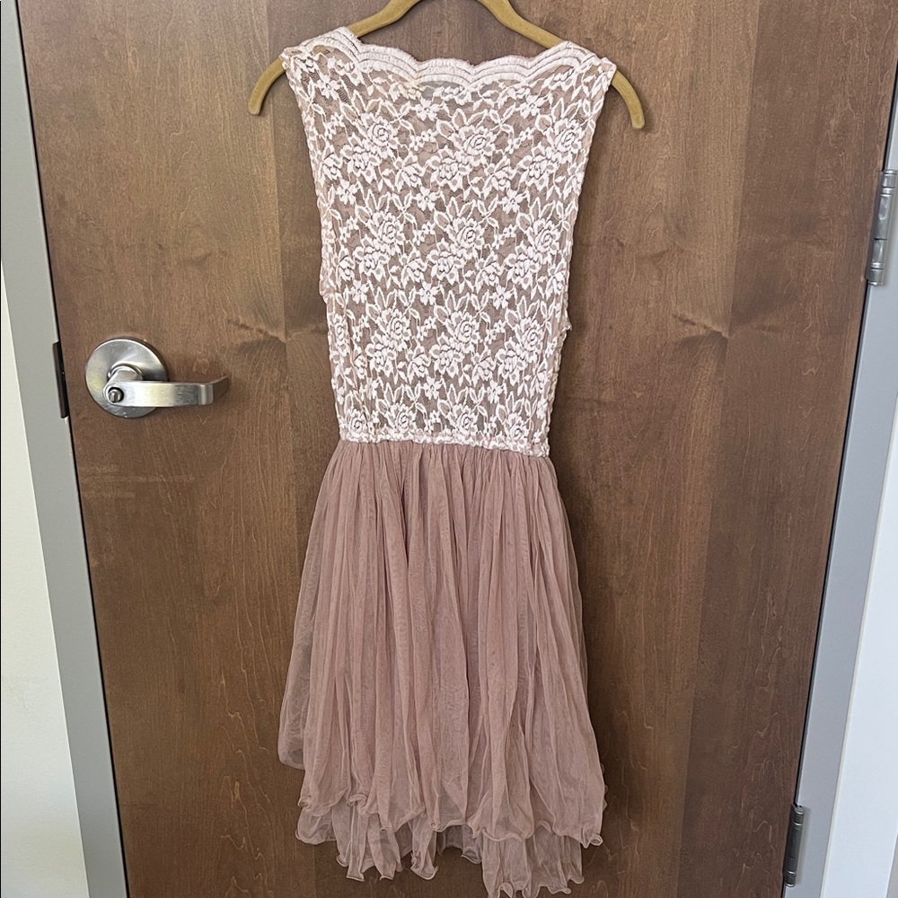✨ O2 Collection Lace & Tulle Dress – Size Small ✨
